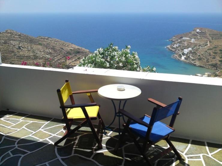 Kolitsani View Hotel Ios Chora Cameră foto